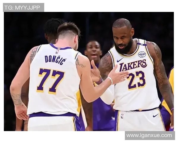 湖人对决精彩直播视频回放全程解析与赛后评论分享